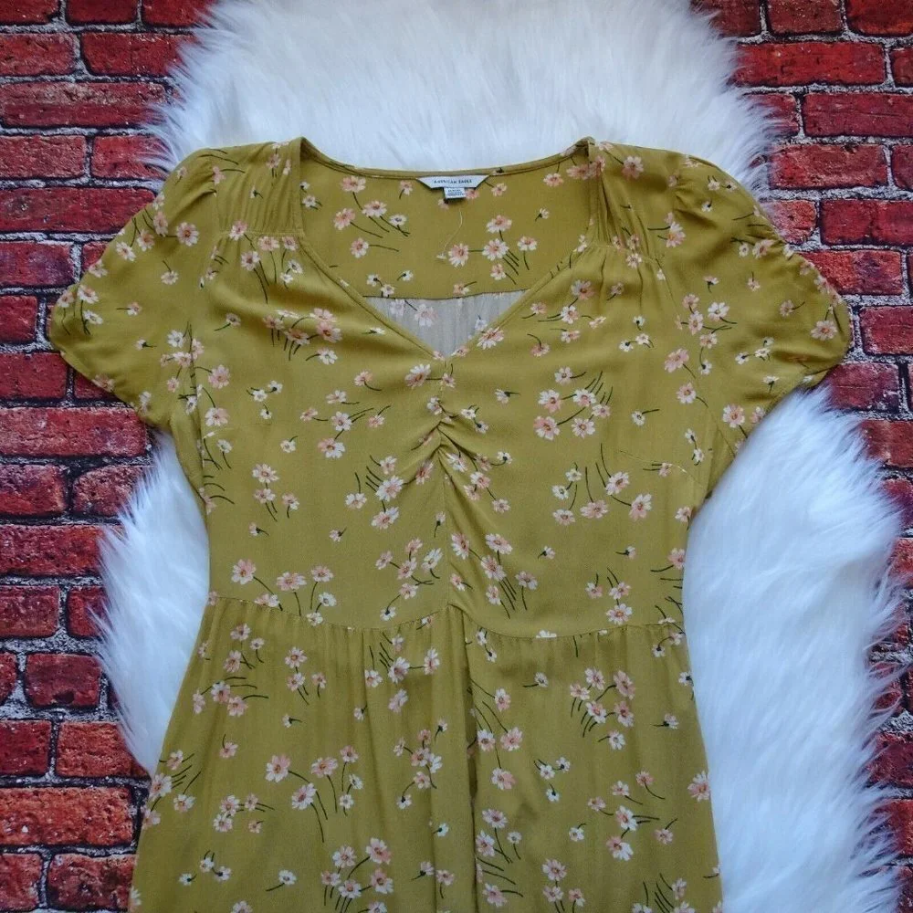 American Eagle Women's Dress V-Neck Floral Bohemian Short Shirred Casual Size M - Picture 6 of 12